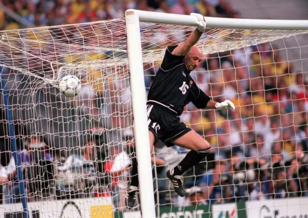 Fabien Barthez (Pháp)