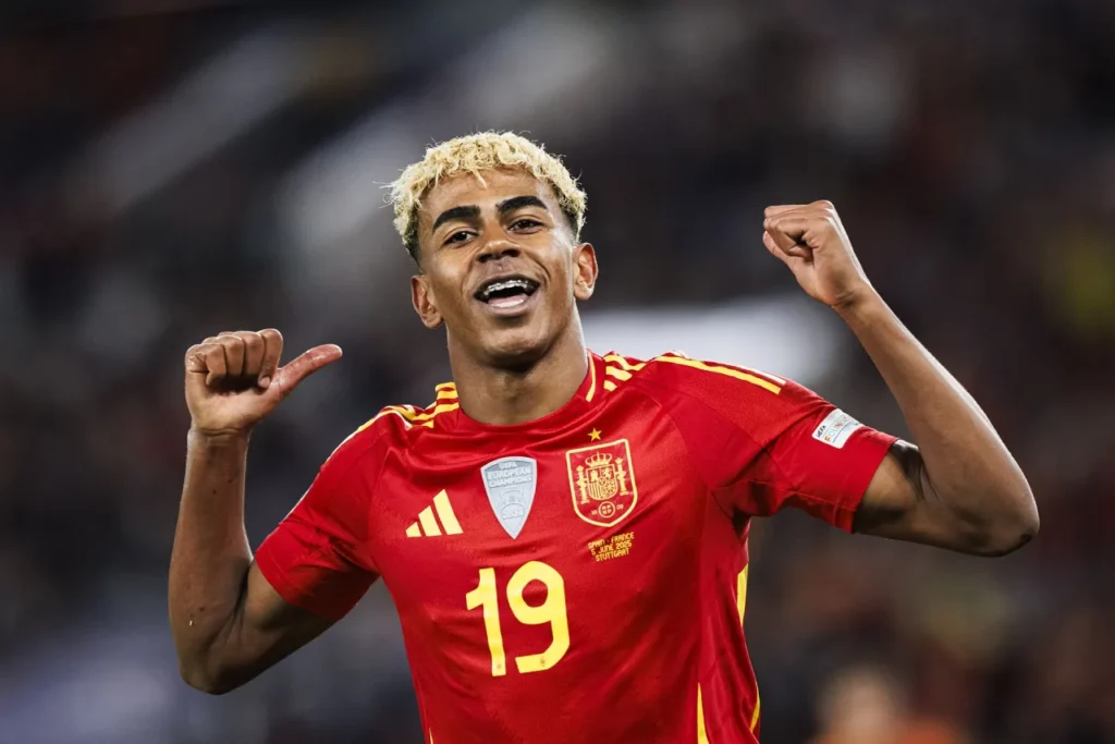 Lamine Yamal (Tây Ban Nha/200 Triệu Euro)